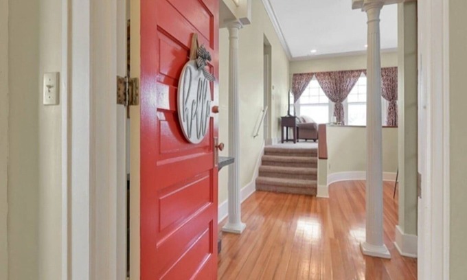 Lincoln Condo | Stunning Landmark Loft
