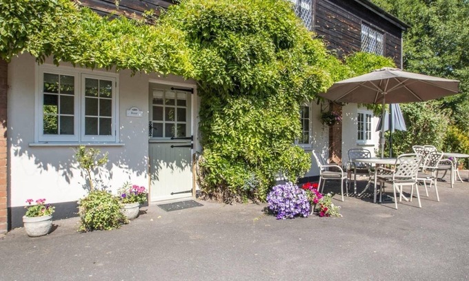 Allerford Apartment | Stunning location in a National trust Village.