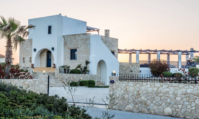 Akrotiri Villa | Stunning luxury seafront villa near Stavros, Akrotiri, Crete.