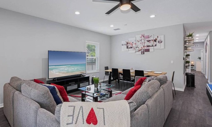 Ybor City Apartment | Stunning & Perfect Home Near Downtown Tampa & YBOR
