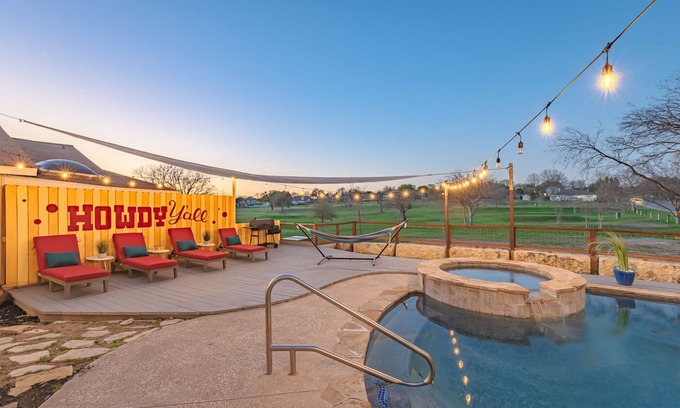 North San Antonio - SAT House | Stunning Pool overlooking Golf course with Game room