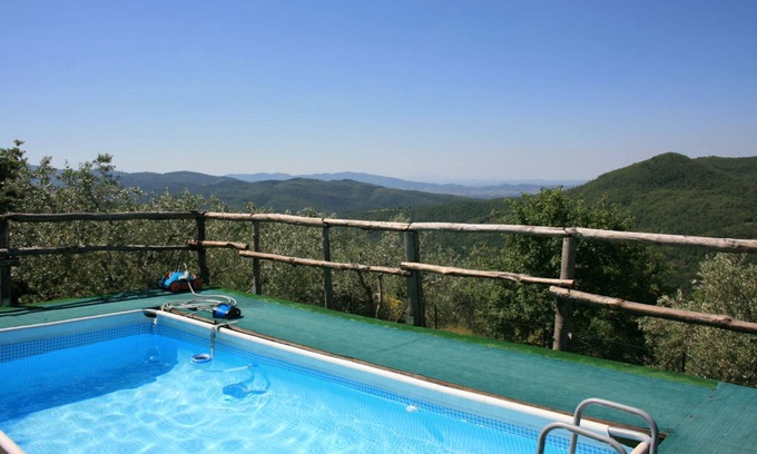 Subbiano Villa | Stunning private villa for 2 people with private pool, A/C, WIFI, TV and parking, close to Arezzo