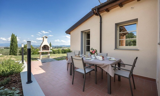 Carmignano Villa | Stunning private villa with A/C, WIFI, pets allowed and panoramic view, close to Florence