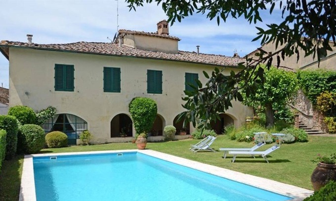 Montalcinello Villa | Stunning private villa with WIFI, private pool, TV, terrace, panoramic view and parking