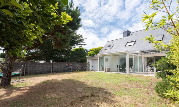 Morbihan House | Stunning private villa for 6 guests with WIFI, TV, terrace and parking