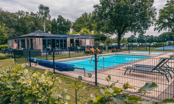 IJhorst House | Stunning private villa for 6 people with WIFI, pool, TV, terrace and parking