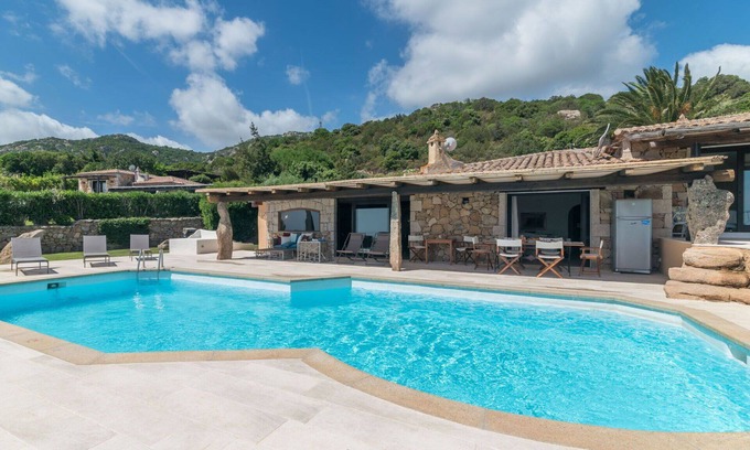 Porto Cervo Villa | Stunning private villa for 9 people with private pool, A/C, WIFI, TV, patio and parking