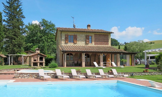Toiano House | Stunning private villa with hot tub, WIFI, A/C, private pool, TV, patio, pets allowed and parking