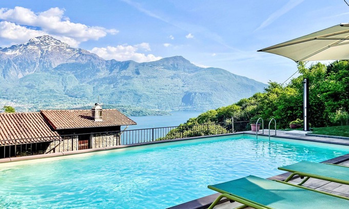 Domaso House | Stunning private villa with hot tub, pool, A/C, WIFI, TV, patio, panoramic view and parking