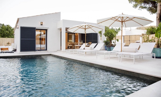 Puerto de Pollensa Villa | Stunning recently renovated villa with pool, Pto Pollensa, 450m beach/pine walk