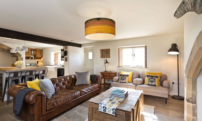 Monyash Other | Stunning refurbished 6 bedroom Farmhouse, close to Monyash & the High Peak Trail.