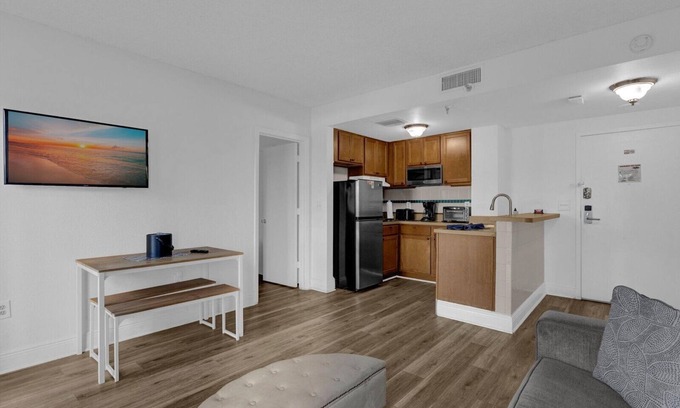 Florida Center Apartment | Stunning Resort Two Bedroom condo near Universal & Disney