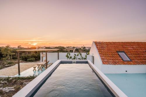 Azoia House | Stunning Seaside Retreat in Azoia, Sesimbra - Casa da Serra