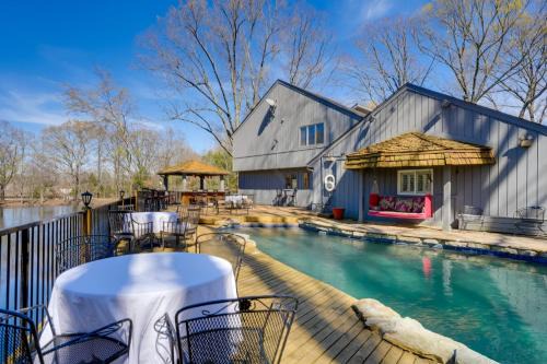 Southaven House | Stunning Southaven Estate Pool and Spacious Deck!