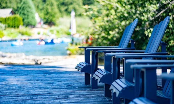 Lake Cowichan Hotel | Stunning Suite at Riverside Boutique Motel - Skutz