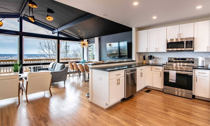 Redmont Park House | Stunning Sunsets Await at The Altamont