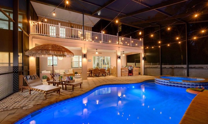Thonotosassa Villa | Stunning Thonotosassa Home about 7 Mi to Ocean!
