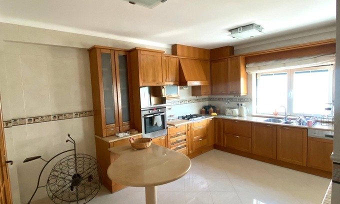Caldas da Rainha - Santo Onofre e Serra do Bouro Villa | Stunning Town Villa close to beach and Golf courses