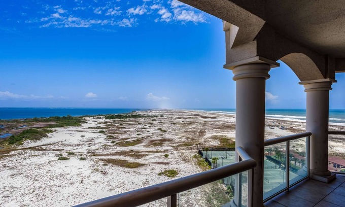 Pensacola Beach Condo | Stunning Unobstructed Views of the Seashore, Gulf & Sound |Renovated |Community Pools |Tennis Courts