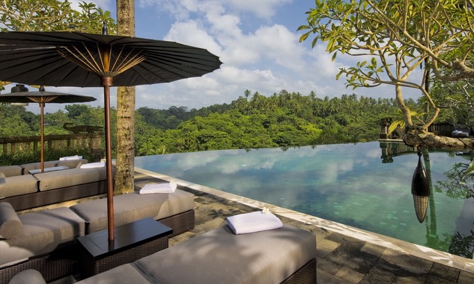 Melayang Villa | STUNNING VIEW! 6BR Villa W/Waterfall & Feature Garden Near Ubud! W/Pool!