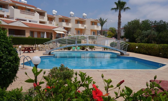 Peyia Town Apartment | Stunning View, Large Pool Area, Spacy Balcony, Aircon, Free Wi-Fi, UK-TV