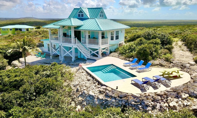 Conch Bar House | Stunning views of Dragon Cay on Middle Caicos with your own private pool!
