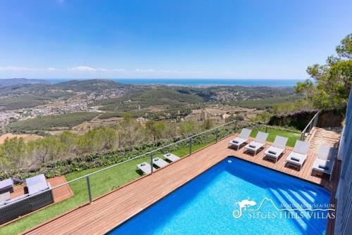 Vallpineda Villa | Stunning views to sea from Modern Villa El Mirador near Sitges