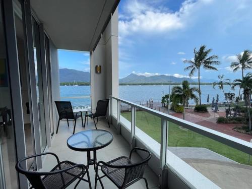Cairns Central Business District Apartment | Stunning Water View Apartment - Pool, Gym, Sauna.