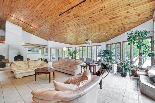 Leeds and the Thousand Islands House | Stunning waterfront escape with European flair