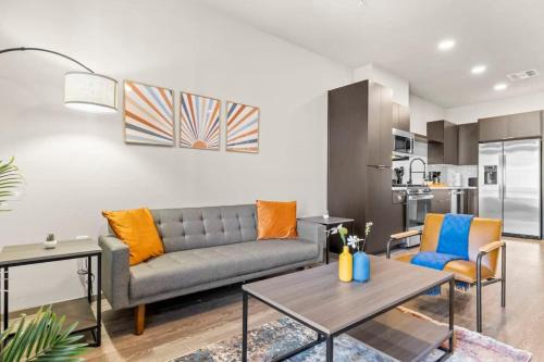 Glendale Sports and Entertainment District Apartment | Stunning Westgate CozySuites by stadium with pool 12