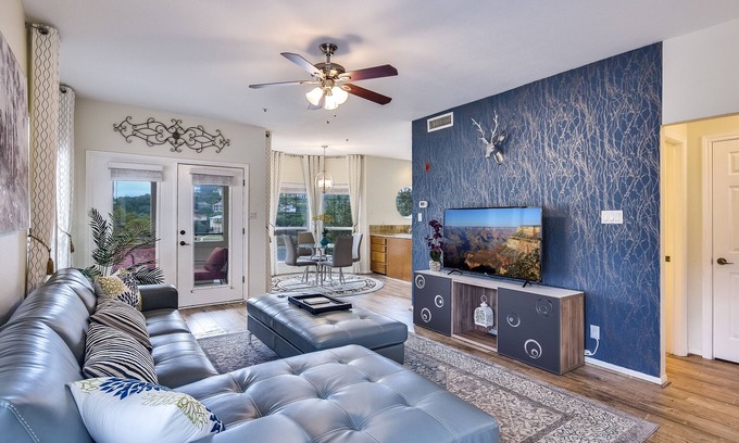 Highland Lake Estates Condo | Stunningly Regal Lake Travis Island Condo with lakeview!