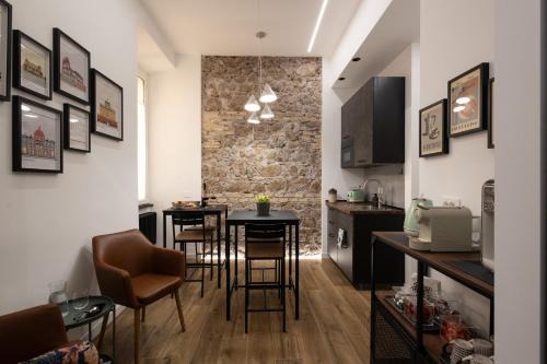 Vatican House | Style & Stone Guest House