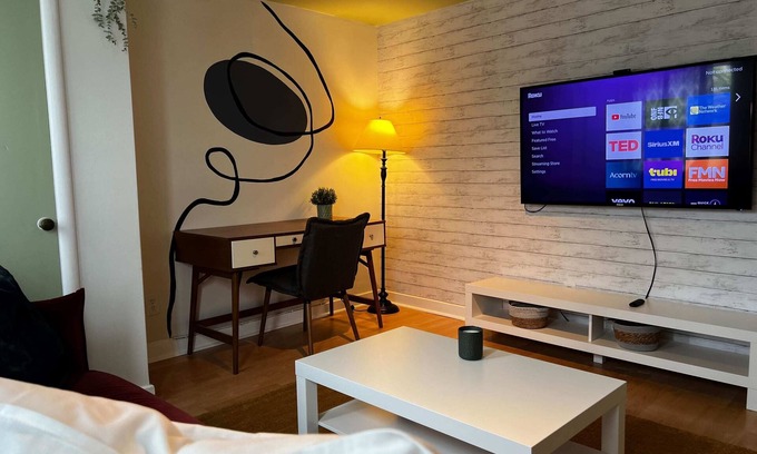 North End Apartment | Stylish 1-BDRM, Prime Location