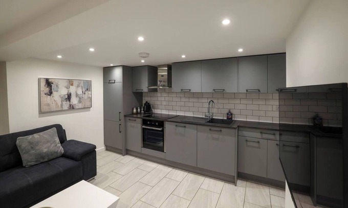 Bicester Apartment | Stylish 1 Bedroom Apartment, Bicester Town Centre