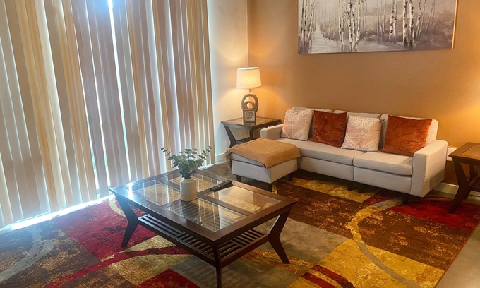 Westside Apartment | Stylish 1 bedroom W/pool