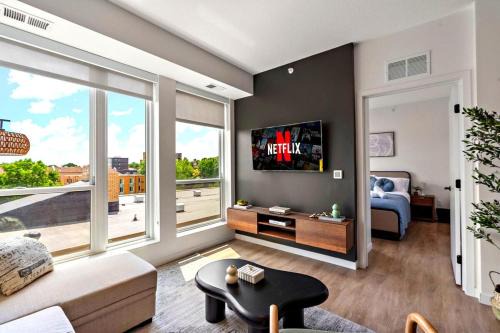 Downtown Minneapolis Apartment | Stylish 1Bd In Heart of Minneapolis, Minutes From Minneapolis Convention Center & US Bank Arena