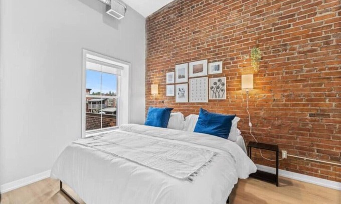 Peterborough Apartment | Stylish 1BR Boutique Loft in Downtown Peterborough