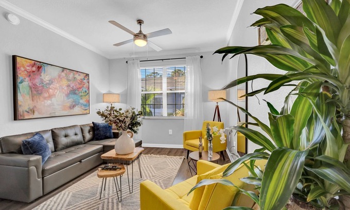 Countryway Apartment | Stylish 2-Bed/2-Bath Tampa Apartment: Comfort Meets Convenience for Corporate Travelers