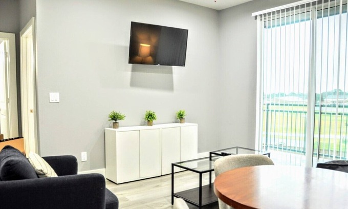 Sealy Apartment | Stylish 2 bed/2bath in Sealy with Pool