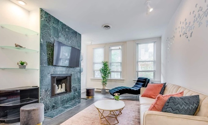Church and Wellesley Apartment | Stylish 2 Storey 2BR in Downtown Toronto