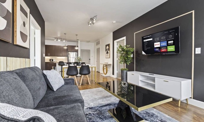 Frisco Apartment | Stylish 2B near Legacy West, Wi-Fi, Fitness, Pool