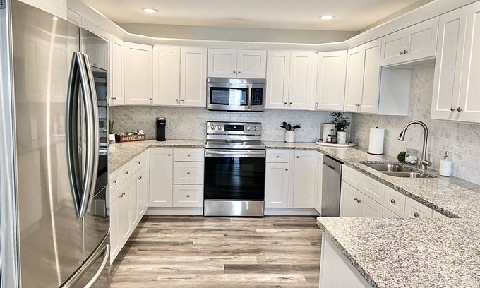 Richmond House | Stylish 2Bed/2Bath - Close to I-75 and EKU