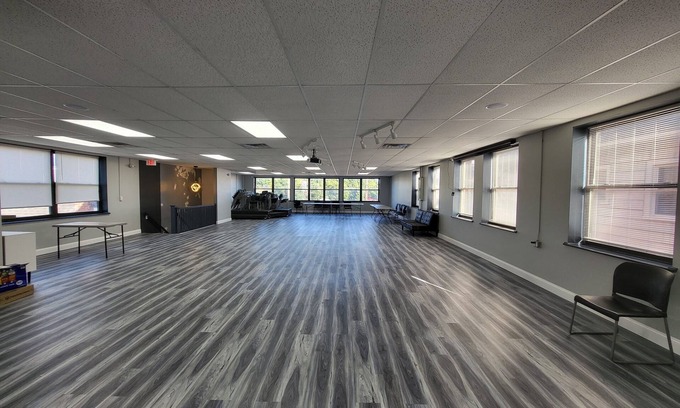 New Haven Bed & Breakfast | Stylish 3000 Square-Feet Private Floor Luxury Oasis in a Commercial Space