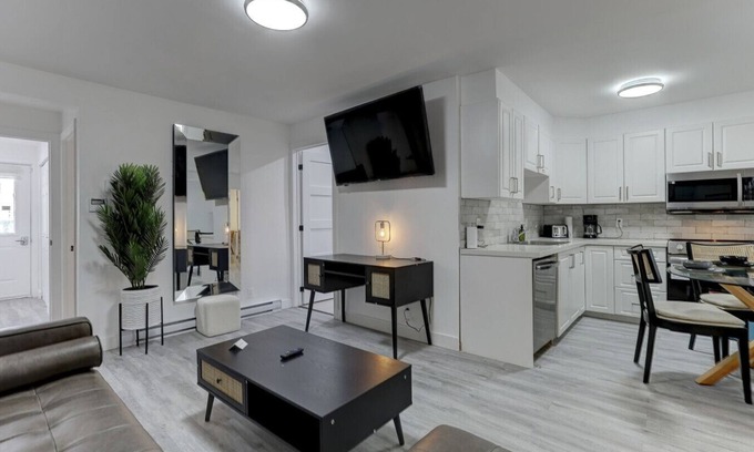 Sainte-Marie Apartment | Stylish 3BR in the heart of Downtown Montreal