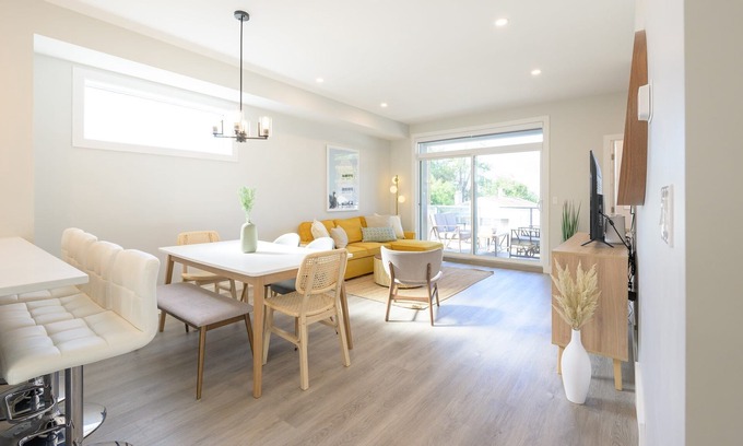 Okanagan-Similkameen House | Stylish 3BRD Townhome in Prime Location