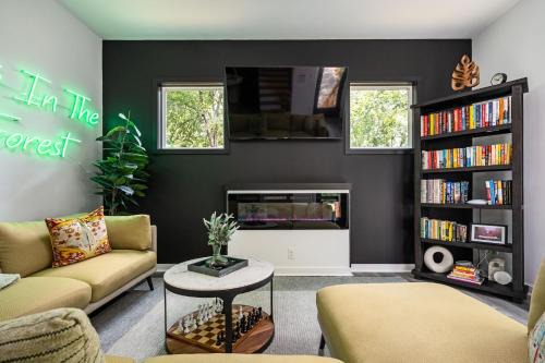 Peoplestown House | Stylish 4BD-4BA Summerhill Getaway Near Beltline