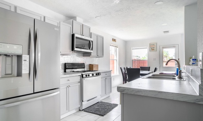 Clodine House | Stylish 4br 2.5ba Haven In Houston 4 Bedroom Home by RedAwning