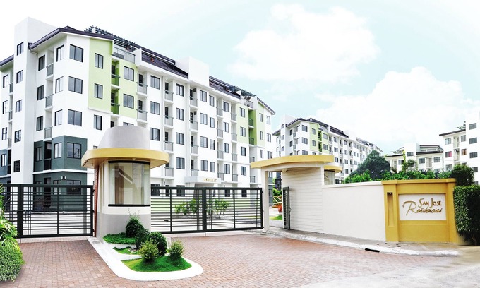 Santa Rosa Condo | Stylish and Modern condo unit near Enchanted Kingdom