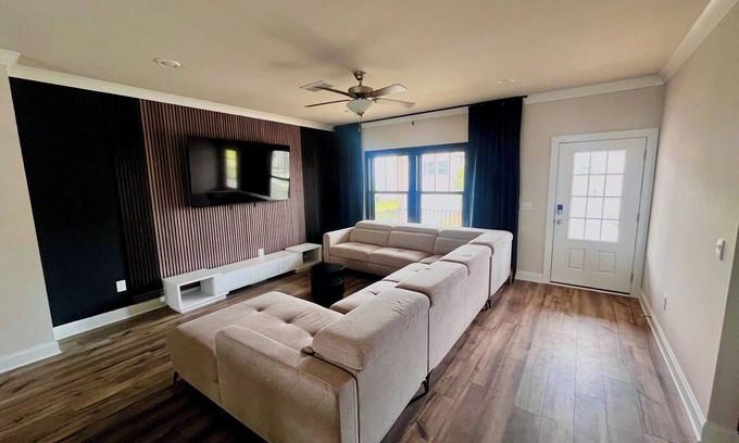 Lawrenceville House | Stylish and Spacious Private Room in Modern Townhouse
