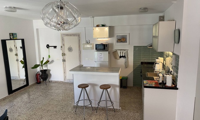 Puerto de Guimar Apartment | Stylish apartment 5 min away from the beach in Puertito de Güímar!